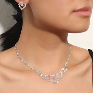 NWT Sweetheart Earring and Necklace Set